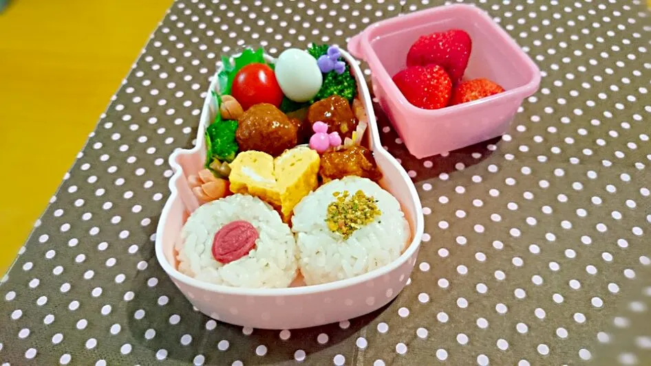 雨の日ちびっこ弁当☆３月２６日|うさかめさん