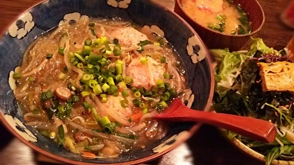 賄い飯♪ 鶏だんごと春雨の野菜あんかけ|Gauche Suzukiさん