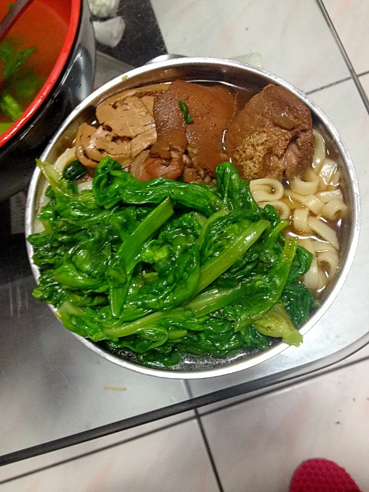 特製滷肉麵|馨食在，甜窩心⭐さん