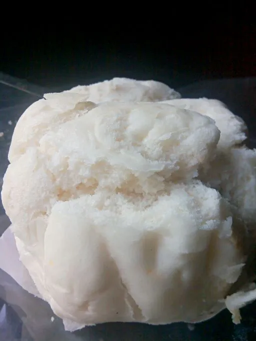 Steamed buns Minced pork with salty egg|pam chaletaさん