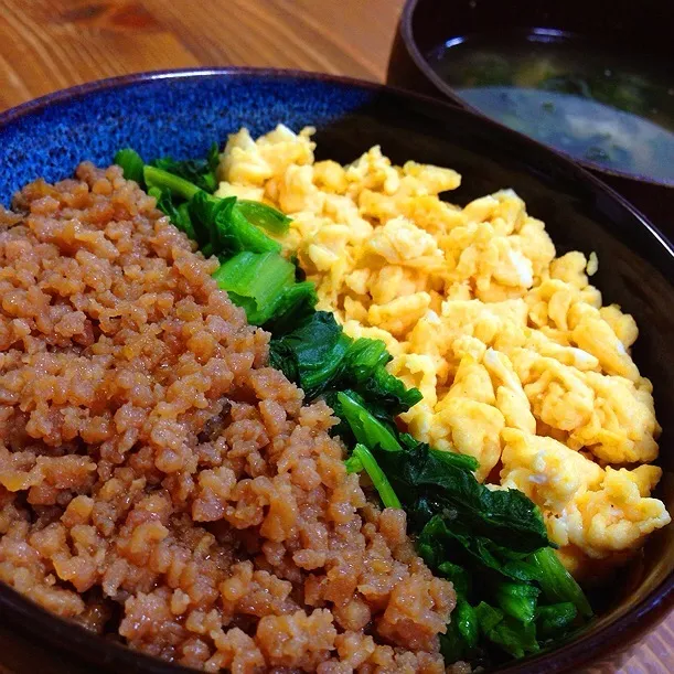 鶏そぼろの三色丼！|＊Haruna＊さん