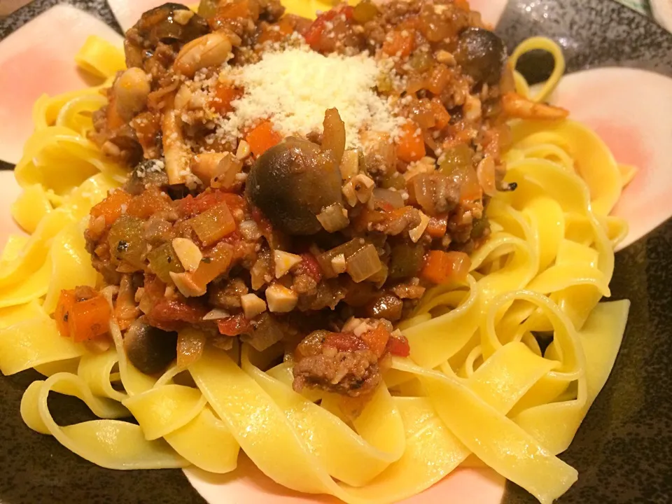 キノコのミートソースでフェットチーネ|gintanさん