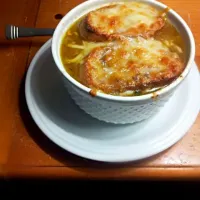 Snapdishの料理写真:French onion soup|Michael Applebyさん