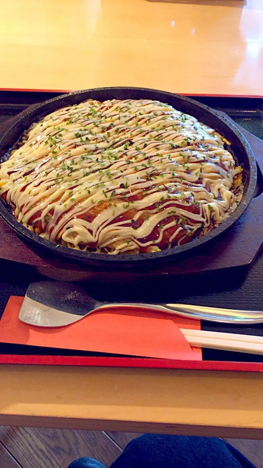 Snapdishの料理写真:広島風お好み焼き|ラージさん