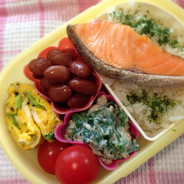 焼き鮭と春菊の白和え弁当|もえさん