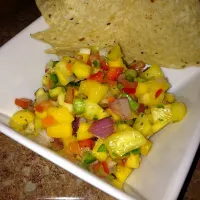 Pineapple mango salsa|lauraさん