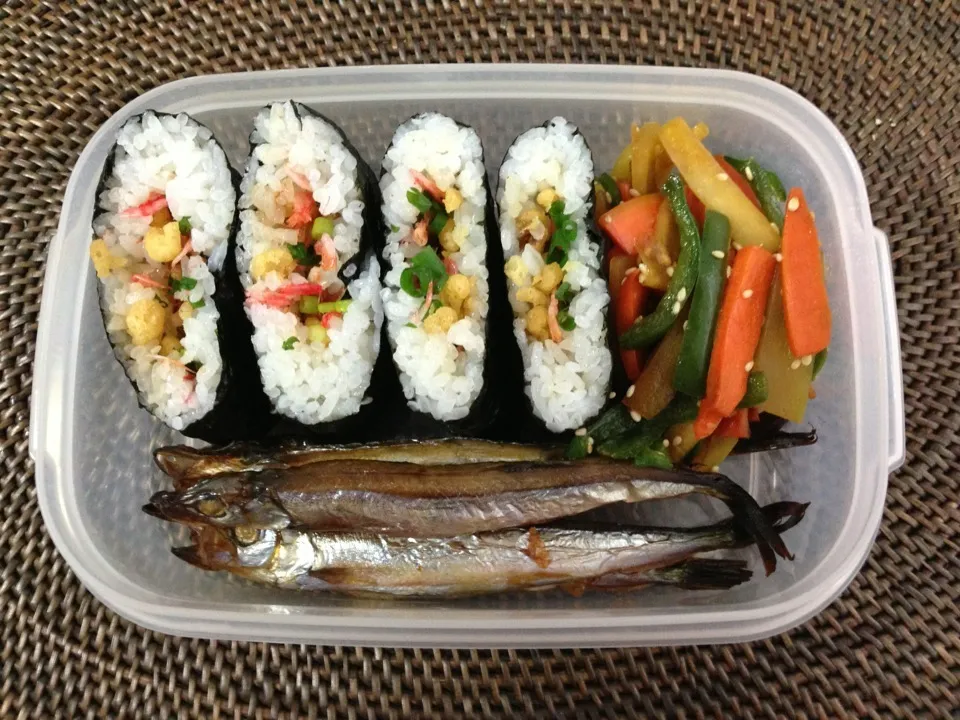 Snapdishの料理写真:なんちゃって天むす弁当|*なおみん*さん