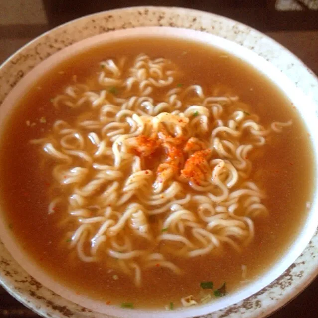 朝飯に日本から送ってもらった札幌一番味噌ラーメン。んまいっすな(*´∀｀)|Kenny Hiraiさん