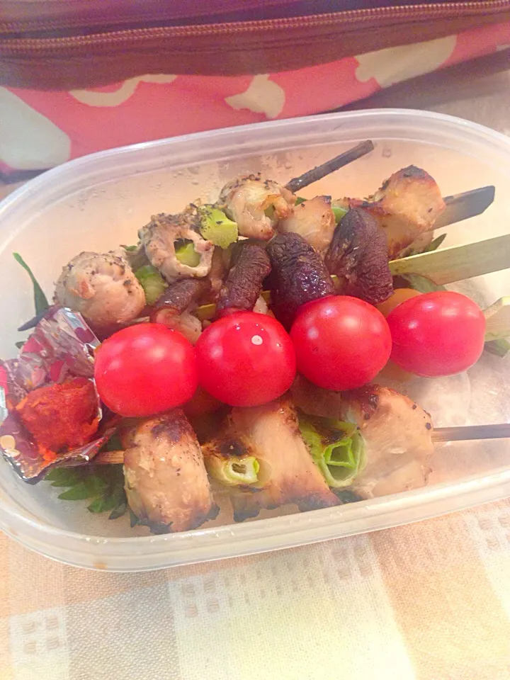 Yakitori skewed chicken and pork lunch|Kumigarさん