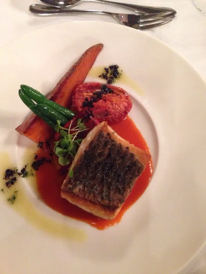 Barramundi nicoise|Steven Downesさん