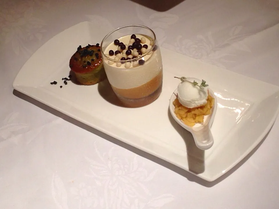 Dessert garden trio|karen grochさん