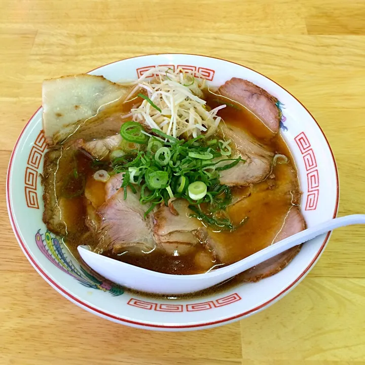 豚菜館、醤油ラーメン|Hiroさん