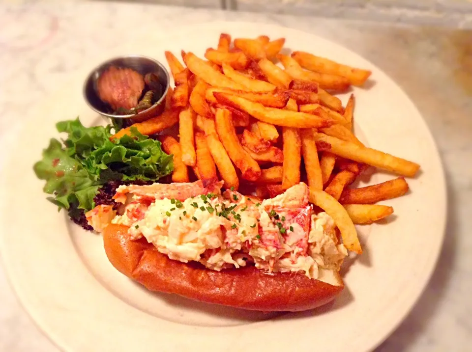 Snapdishの料理写真:Lobster roll in NY|Tomokoさん