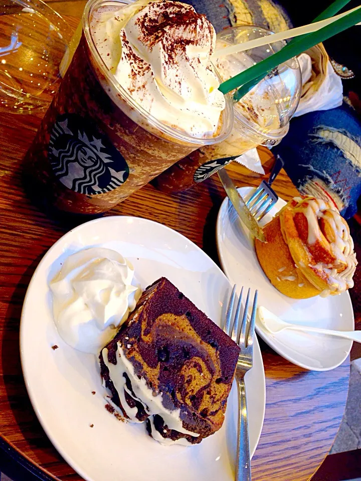 Snapdishの料理写真:At the Starbucks ♪( ´▽｀)|í♥︎ՏɑƘմɾɑさん