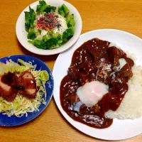 ハヤシライス カツのせサラダ 豆腐サラダ|きゅうちゃんさん