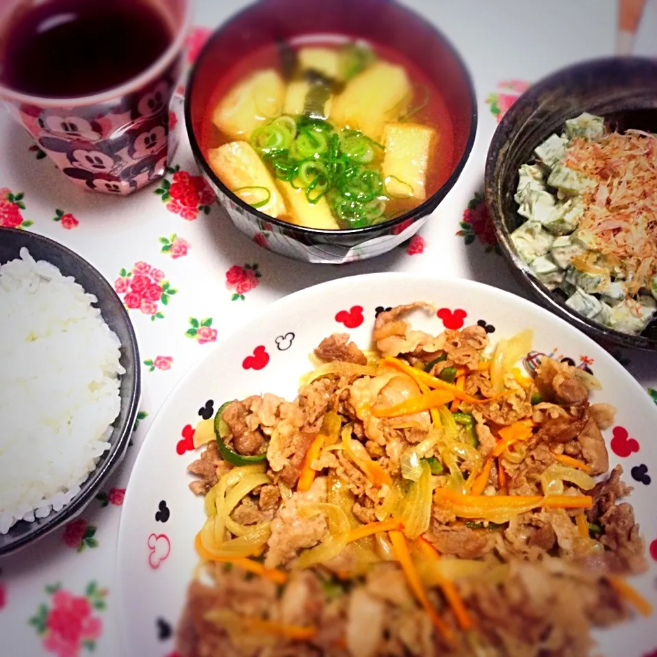 Snapdishの料理写真:漬け込みお肉の野菜炒め|みほちん ◡̈⃝さん