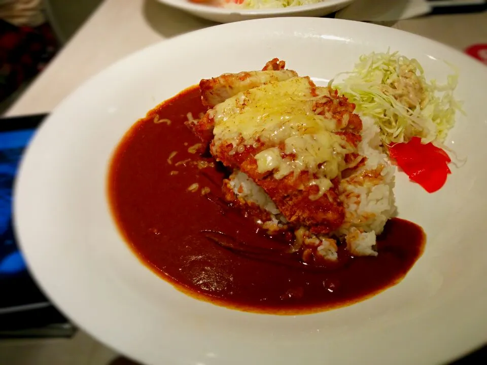 pork katsu curry with cheese!|Ernさん