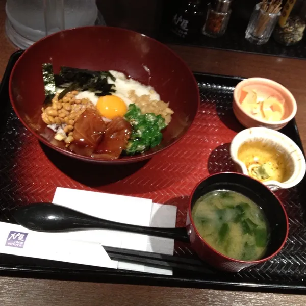 ばくだん丼おいしかったです。|竜巻野郎さん