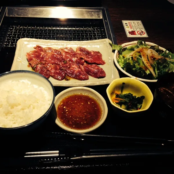 山形牛焼肉定食。
肉はあっさり。|Nottoさん