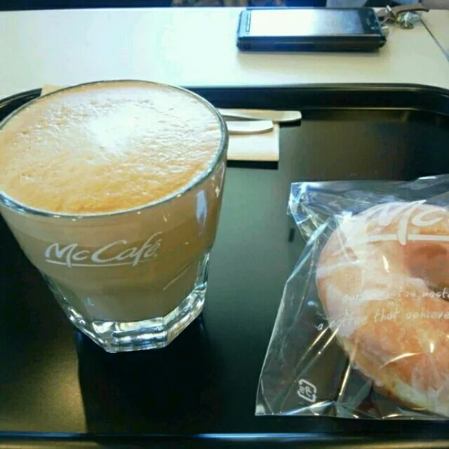 あけましておめでとうございます。
アウトレットの帰り道にMccafe(^-^)|Nottoさん