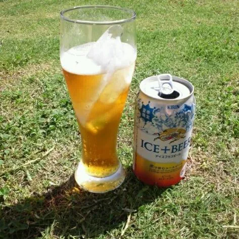 暑い！熱い！熱い！氷で飲むビールを飲む>_<|Nottoさん