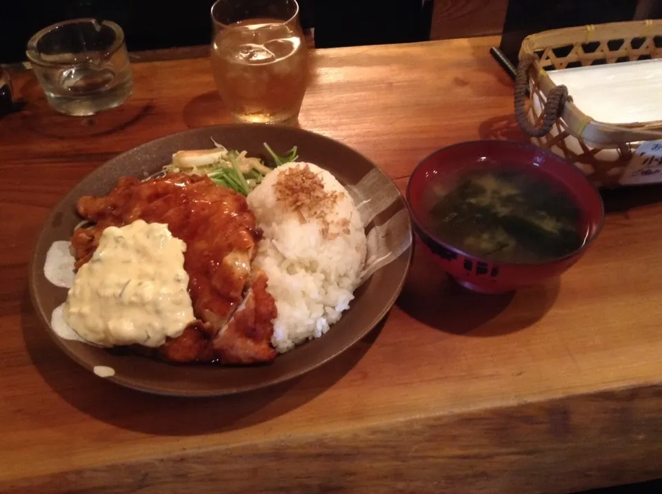 Snapdishの料理写真:チキン南蛮定食(日替り)500円|藤井 崇之さん