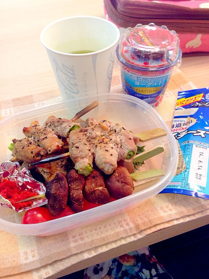 Yakitori skewed chicken and pork lunch|Kumigarさん