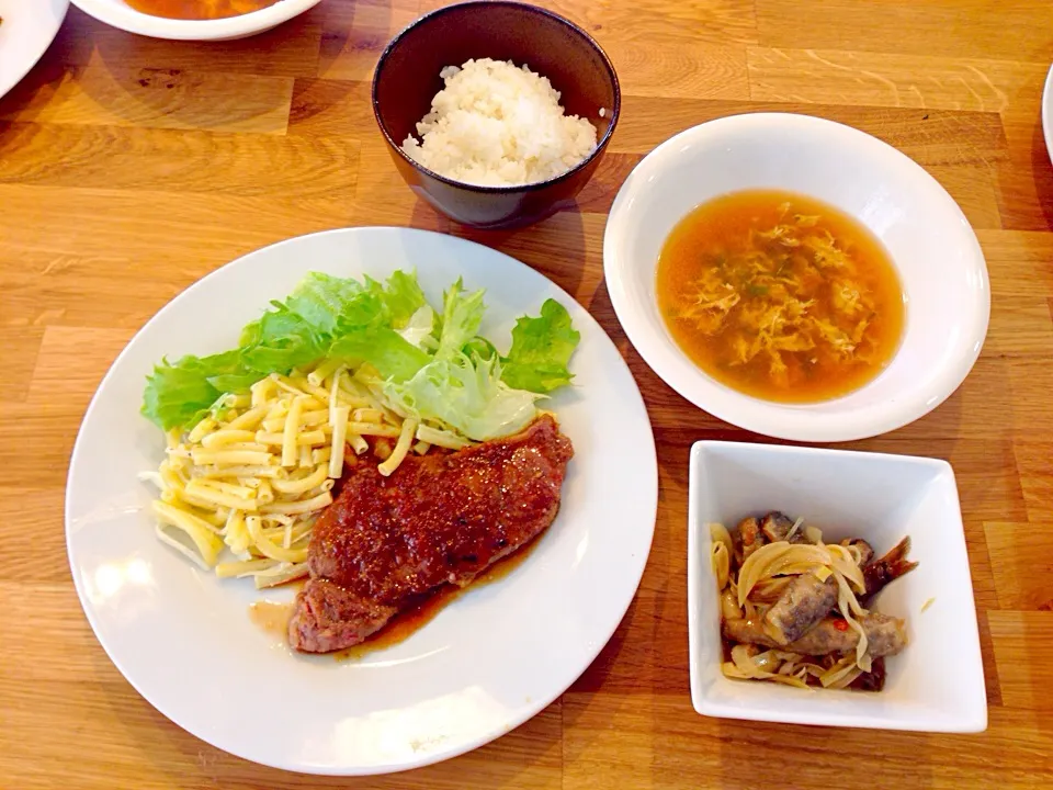 おろしステーキ メヒカリの南蛮漬け  玉子スープ  ランチ|makotoさん