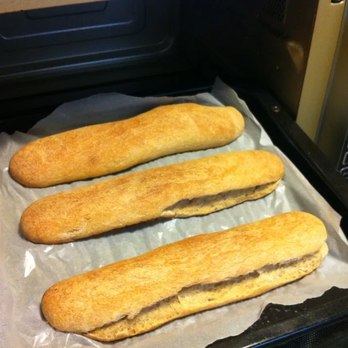 Snapdishの料理写真:Sourdough Baguette|Joanna Blackさん