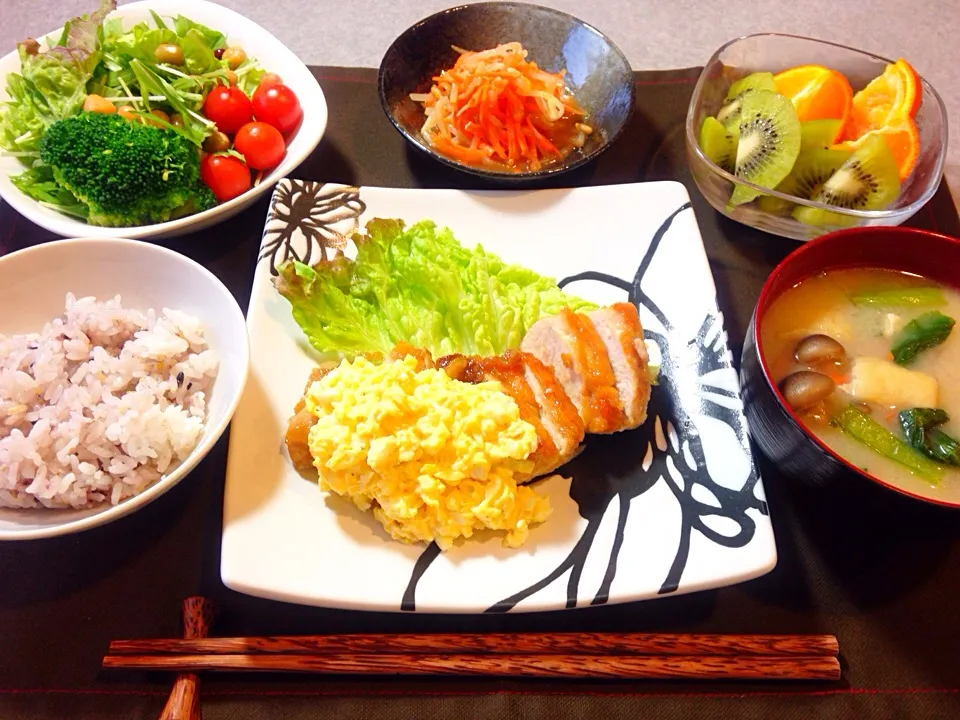 Snapdishの料理写真:＊鶏の照り焼き定食＊|Emiさん