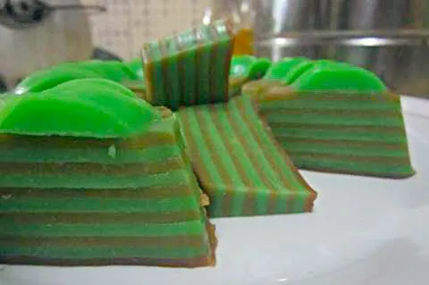 Layered Cake (^BaLapis Cake^)|Asnawaty Idrisさん