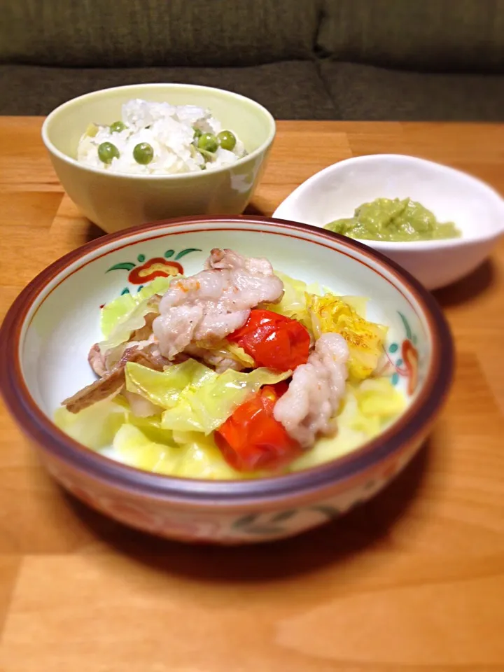 まさきお母さんの料理「キャベツの豚肉蒸しアボカドソース」♡生姜とジャコ入り豆ご飯|さちこ(さがねっち)さん