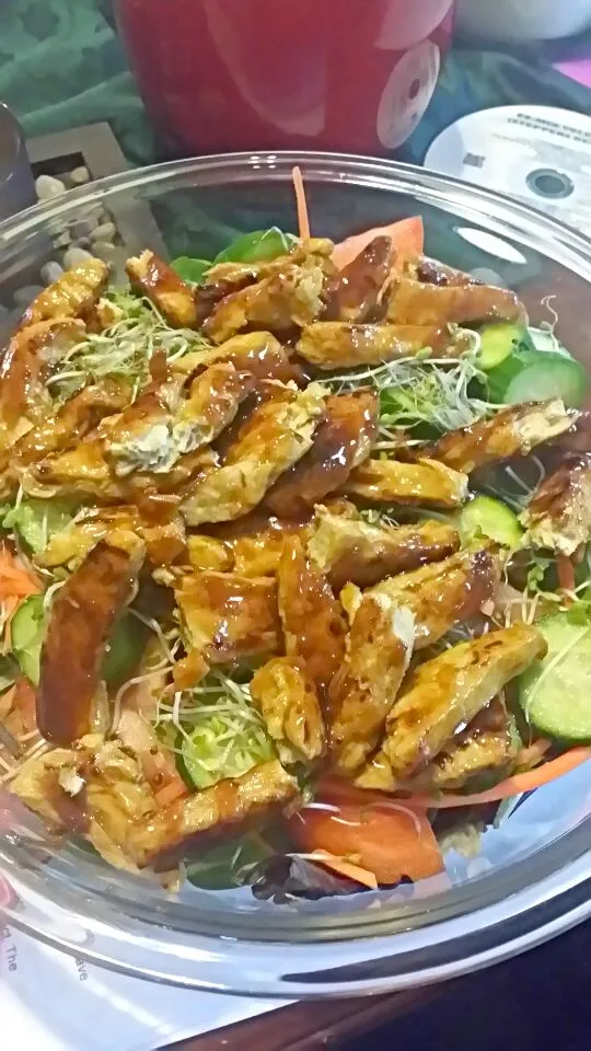 Gardein Chik'n salad|Dee Youngさん