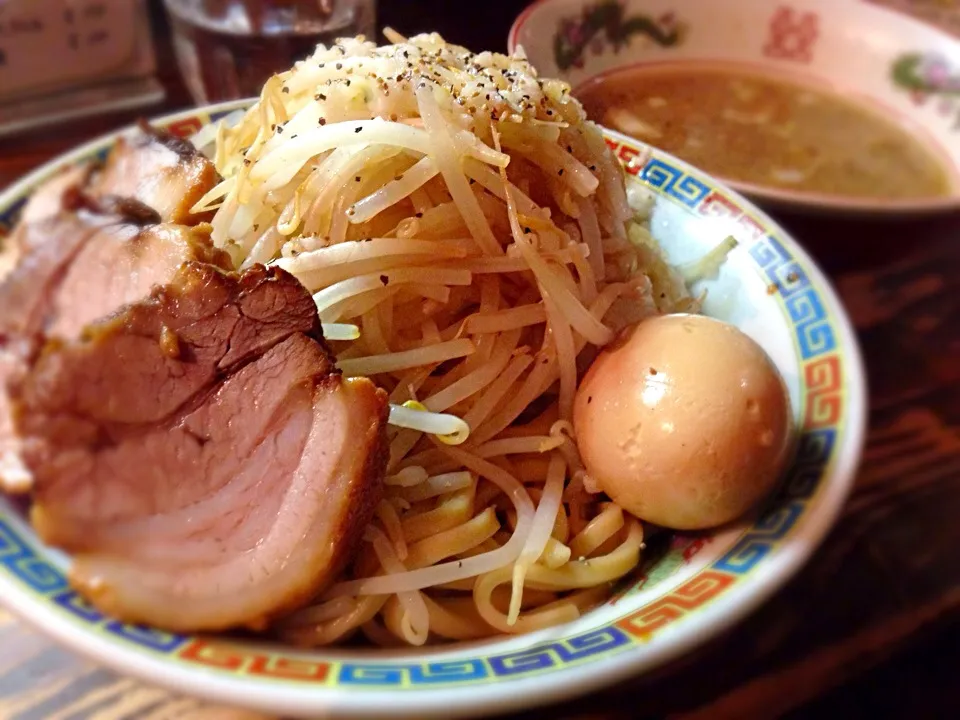 安定の旨さ。特偽郎つけ麺 ニンニク少なめ 脂マシ@ポークヌードル内藤(初台)|かっちっさん