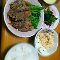 Snapdishの料理写真:肉巻き
ほうれん草のゴマ和え
たらこのポテトサラダ|Natume Itukiさん