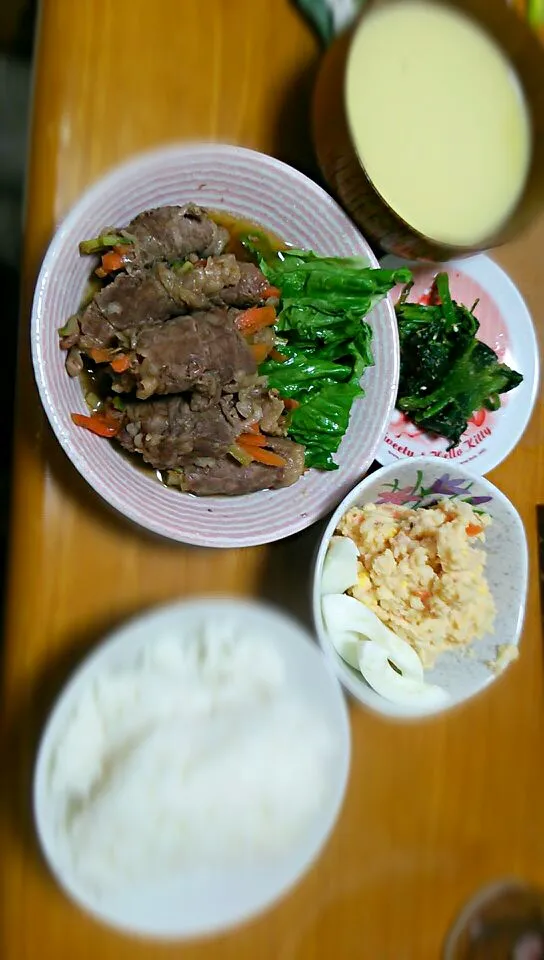 Snapdishの料理写真:肉巻き
ほうれん草のゴマ和え
たらこのポテトサラダ|Natume Itukiさん