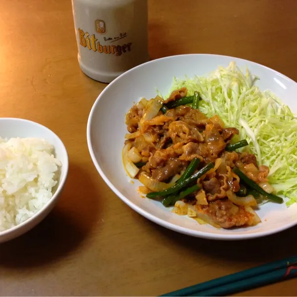 ニンニクの芽焼き肉。月9見ながら食べたけど山Pかっこいい。いやホモォじゃないですよ。|bさん