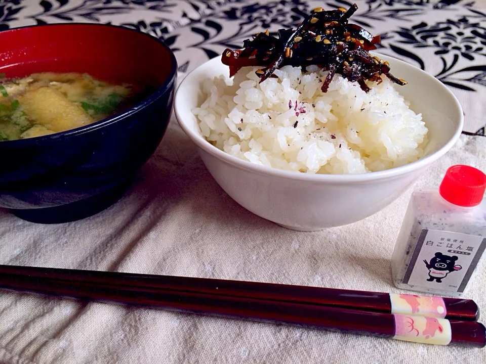 しろご飯塩で昆布掛けご飯|ゆりっちょんさん