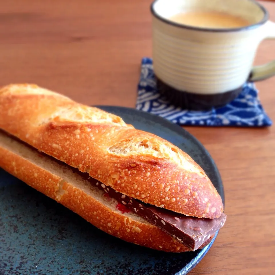 Snapdishの料理写真:Boulangerie a ma fagon ショコラパリ|まるさん