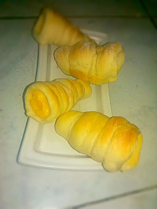 custard filled cornets|clairさん