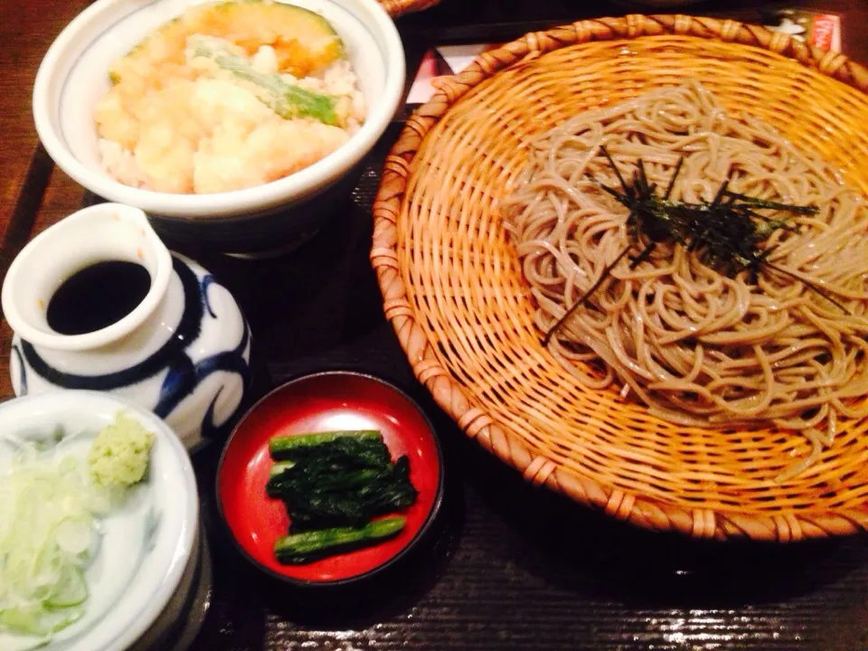 小エビ天丼定食|りささん