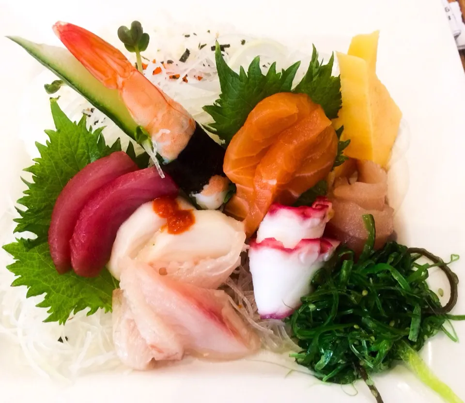 Chirashi Sashimi from Octopus|sooprcoolchicaさん