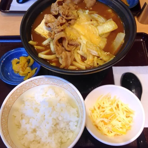 チーズカレー牛鍋定食|chacoさん