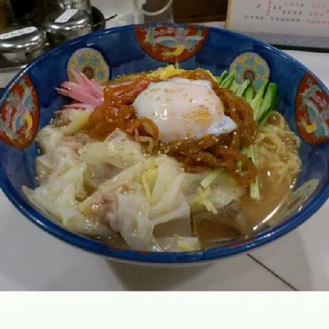 ワンタン冷麺　札幌味噌ラーメンの美味しいお店。冬ばかりでなく冷やし麺もとても美味しかった。|akiponさん