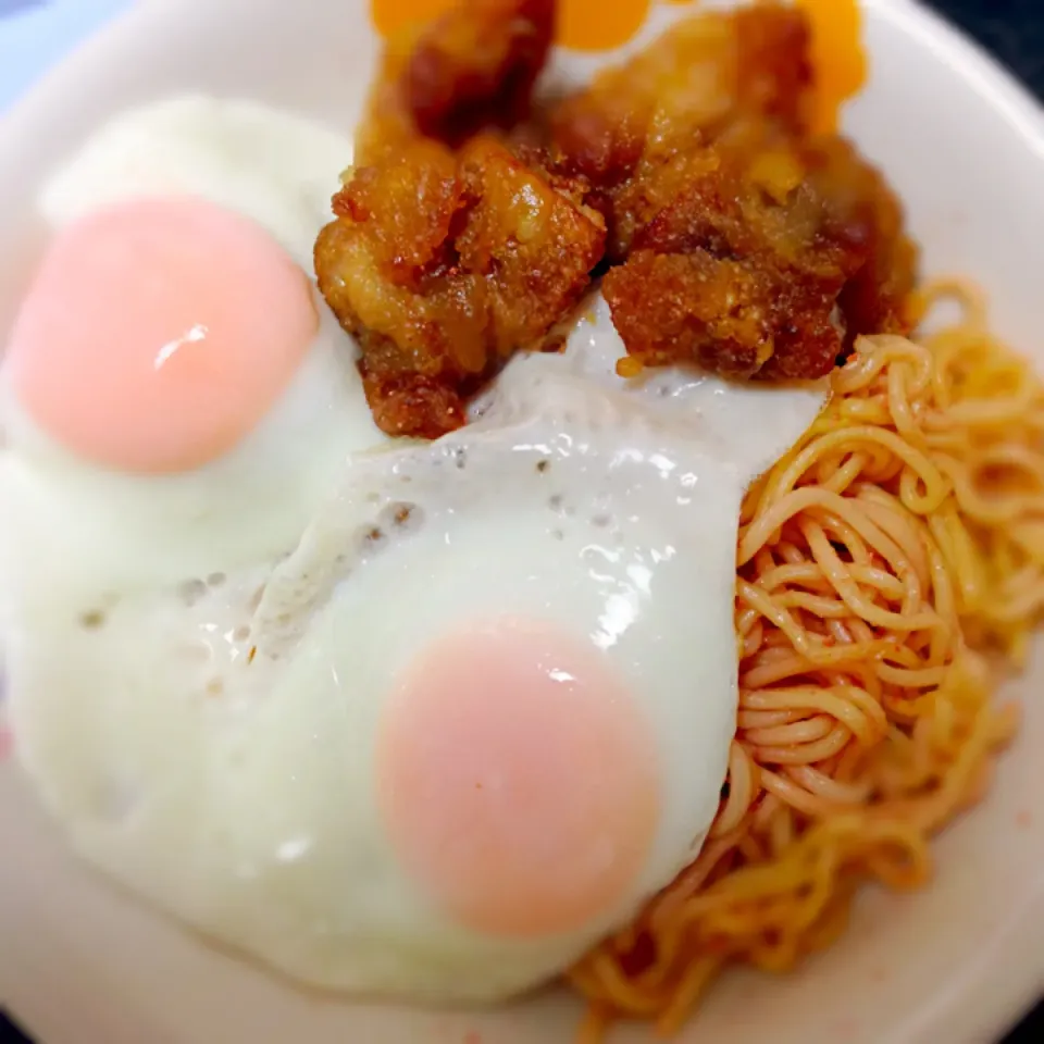 たらこ焼きそば、若鶏唐揚げ、目玉焼きの組合せ|Sakura.Kさん