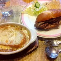 Crock Pot French Dip Pretzel Sandwich|Mic Coleさん