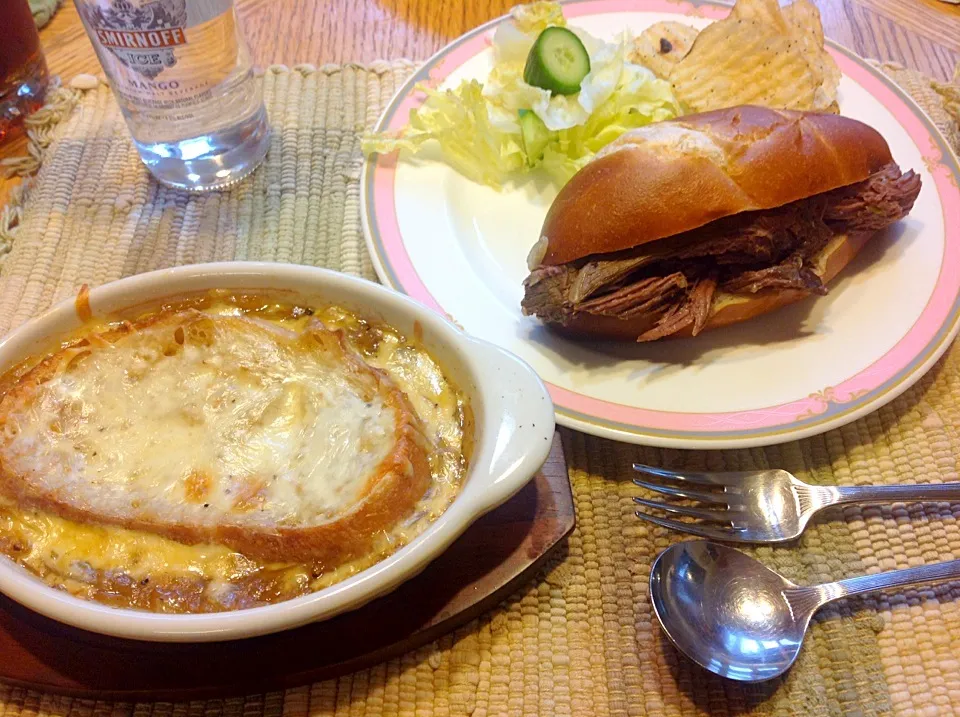 Crock Pot French Dip Pretzel Sandwich|Mic Coleさん