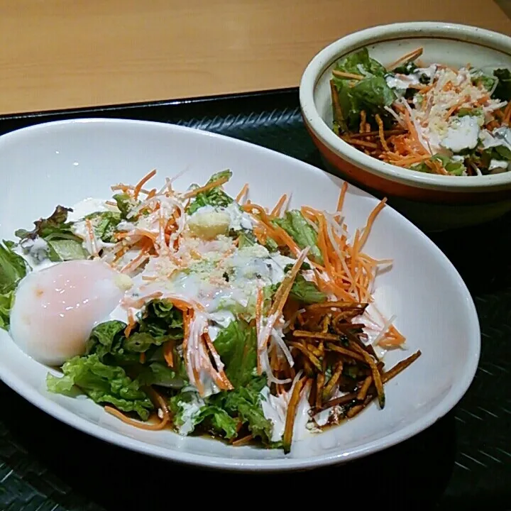 シーザーサラダうどん♪
野菜1日分！
暴食しすぎたので、、、|kkstitchさん