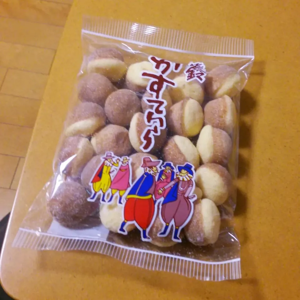 鈴カステラ♪
最近お菓子食べ過ぎ(＞_＜)|kkstitchさん