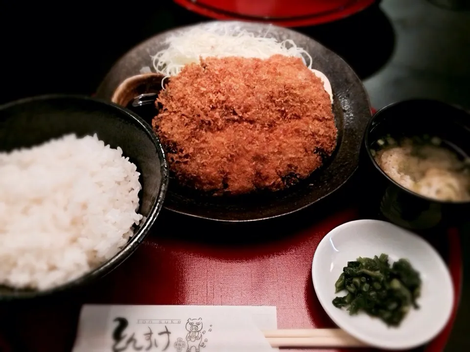 Snapdishの料理写真:メンチカツ定食|シトラさん